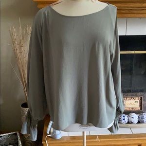 Vince Camuto open sleeve blouse